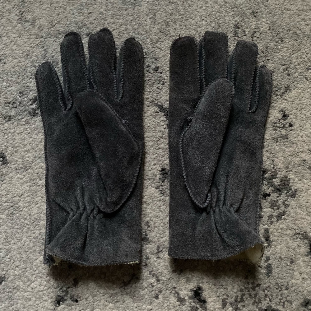 faux sheep skin lined dark grey suede gloves
